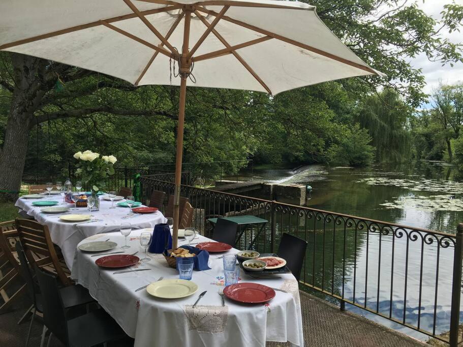 Villa Magnifique Moulin Proche Chablis, Jacuzzi Et Riviere Annay-sur-Serein Exterior foto