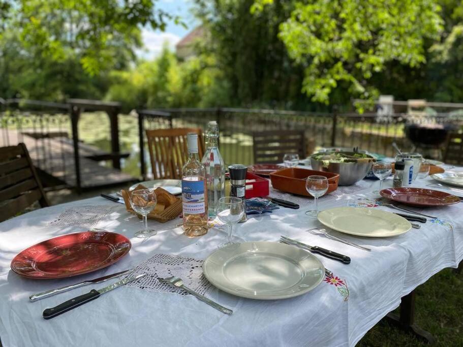 Villa Magnifique Moulin Proche Chablis, Jacuzzi Et Riviere Annay-sur-Serein Exterior foto